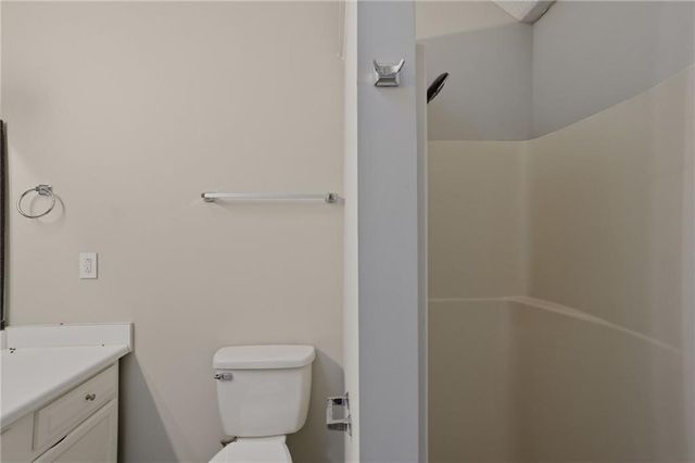 40 Lake Court, Stockbridge, GA 30281