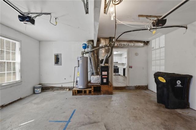 40 Lake Court, Stockbridge, GA 30281