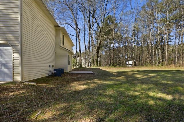 40 Lake Court, Stockbridge, GA 30281