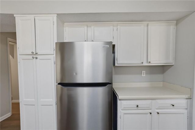 40 Lake Court, Stockbridge, GA 30281