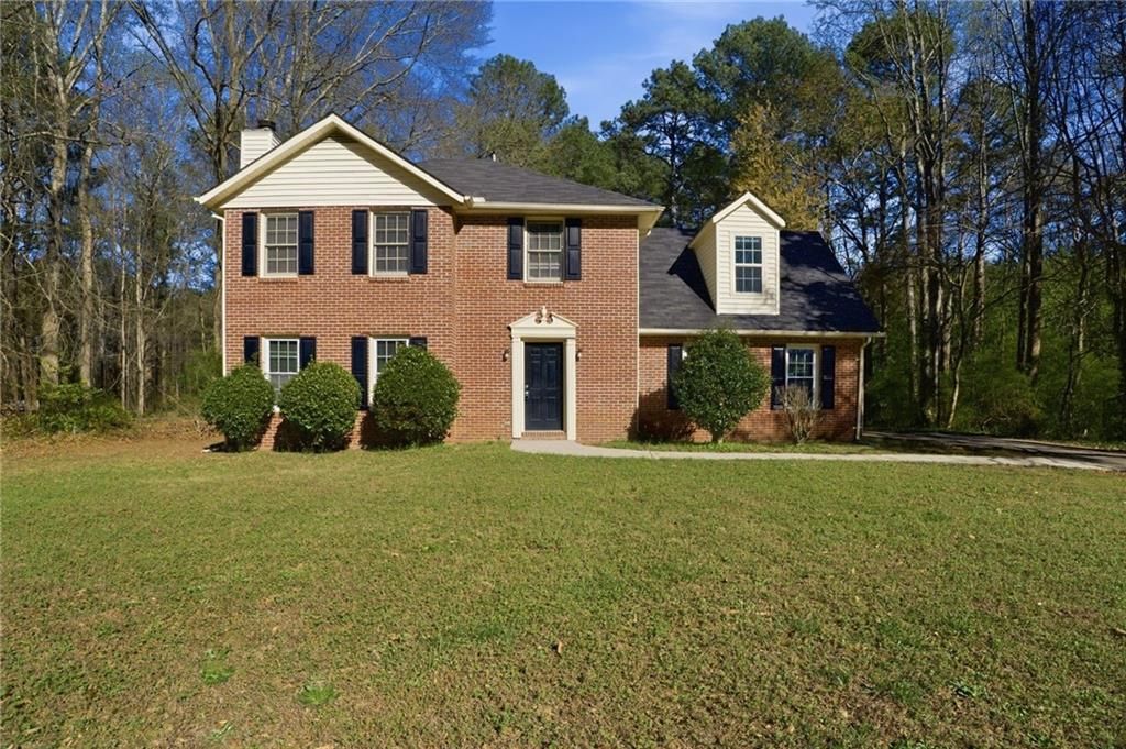 40 Lake Court, Stockbridge, GA 30281