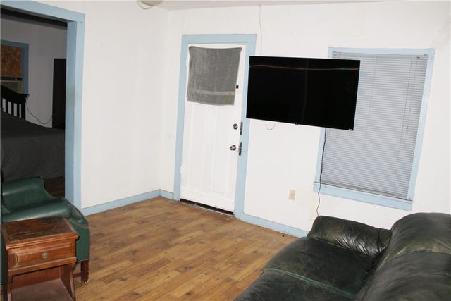 1208 E Kenedy Ave, Kingsville, TX 78363