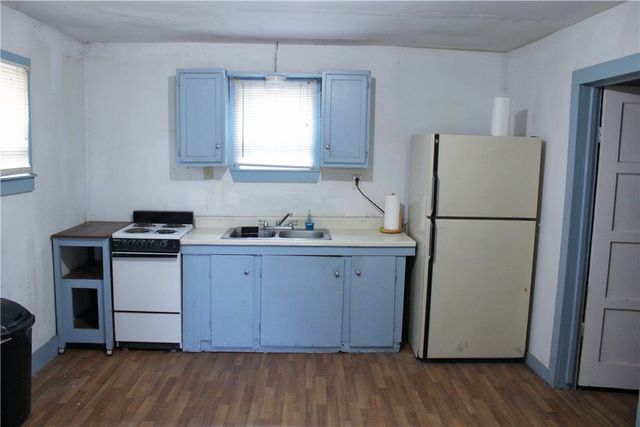 1208 E Kenedy Ave, Kingsville, TX 78363