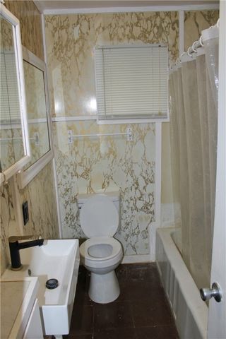 1208 E Kenedy Ave, Kingsville, TX 78363