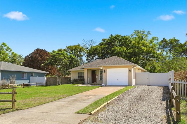 125 W 5TH STREET, Chuluota, FL 32766