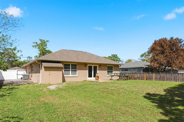 125 W 5TH STREET, Chuluota, FL 32766