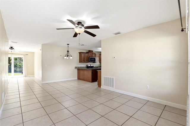 125 W 5TH STREET, Chuluota, FL 32766