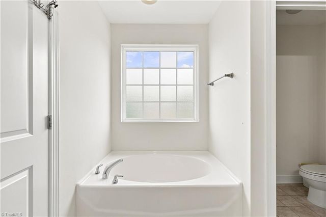 3890 Filton Drive, Greensboro, NC 27406