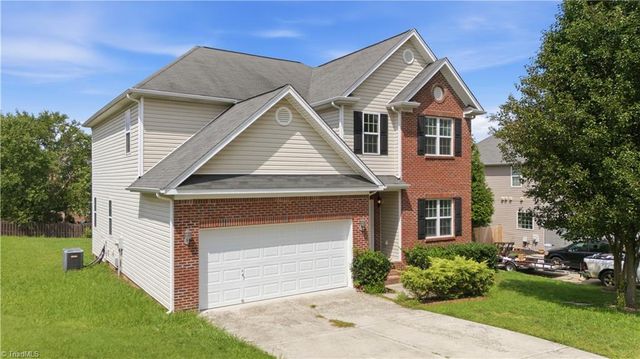 3890 Filton Drive, Greensboro, NC 27406