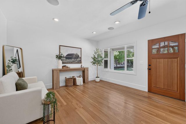 4335 Walnut Ave, Carmichael, CA 95608