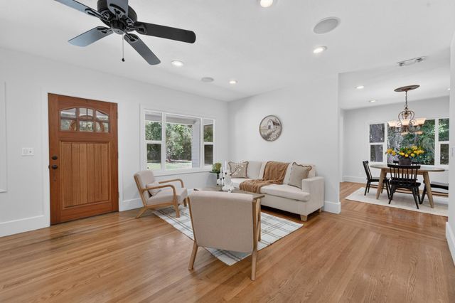 4335 Walnut Ave, Carmichael, CA 95608