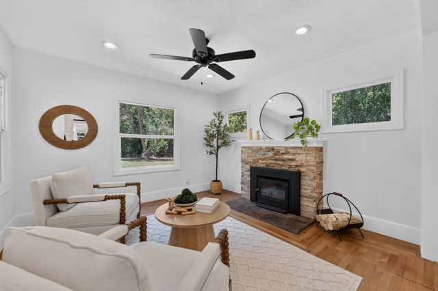 4335 Walnut Ave, Carmichael, CA 95608