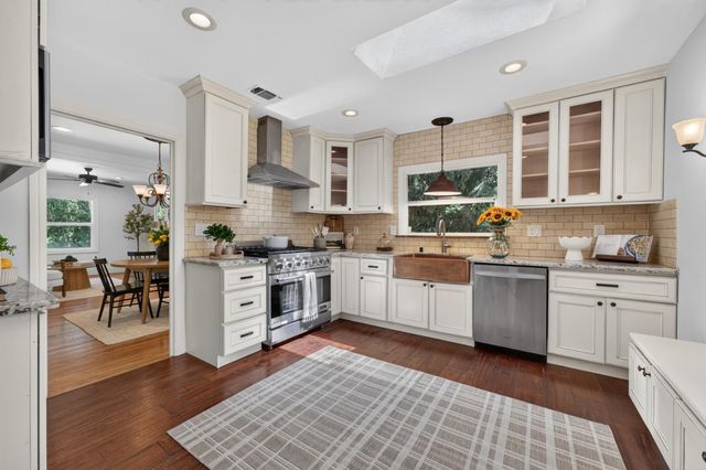 4335 Walnut Ave, Carmichael, CA 95608