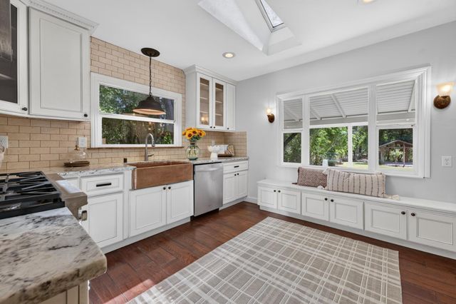 4335 Walnut Ave, Carmichael, CA 95608