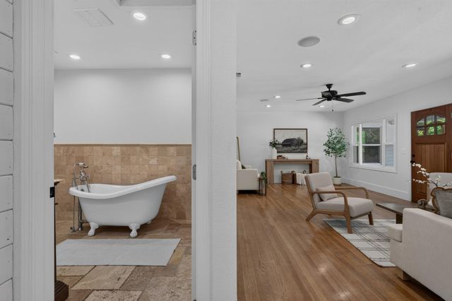 4335 Walnut Ave, Carmichael, CA 95608