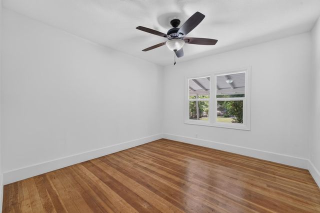 4335 Walnut Ave, Carmichael, CA 95608