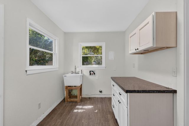 4335 Walnut Ave, Carmichael, CA 95608