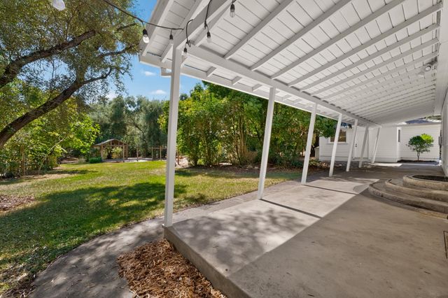 4335 Walnut Ave, Carmichael, CA 95608