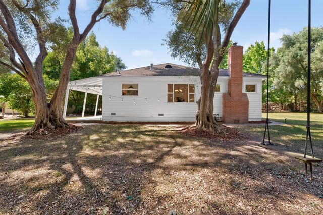 4335 Walnut Ave, Carmichael, CA 95608