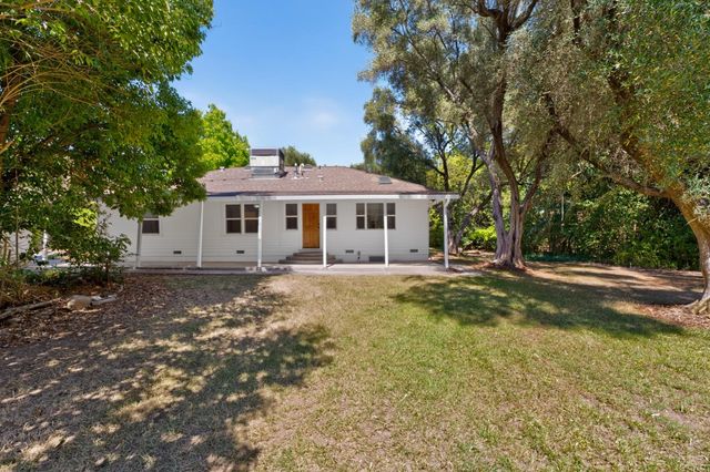 4335 Walnut Ave, Carmichael, CA 95608