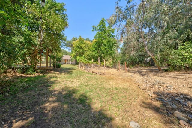 4335 Walnut Ave, Carmichael, CA 95608