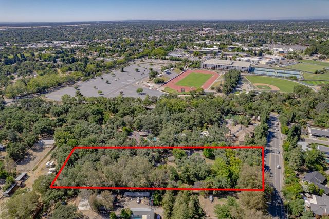 4335 Walnut Ave, Carmichael, CA 95608