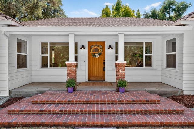 4335 Walnut Ave, Carmichael, CA 95608