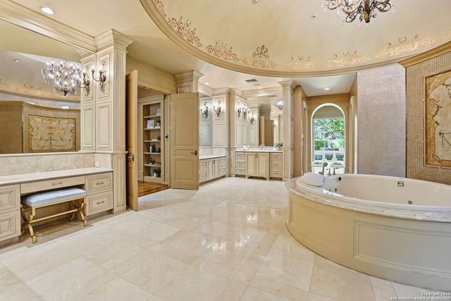 136 S Tower Drive, San Antonio, TX 78232