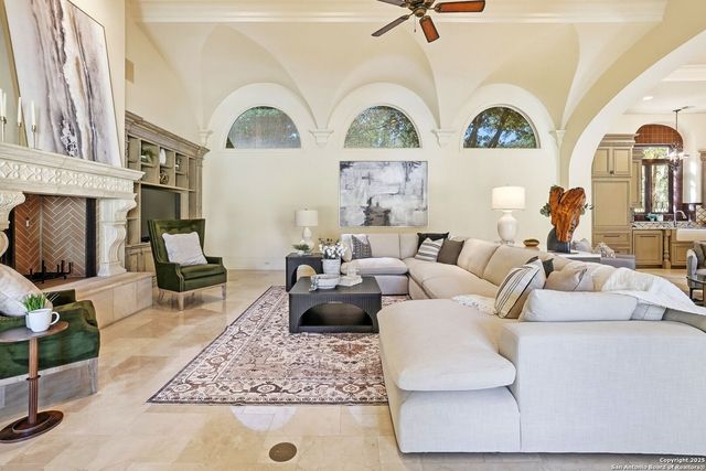 136 S Tower Drive, San Antonio, TX 78232