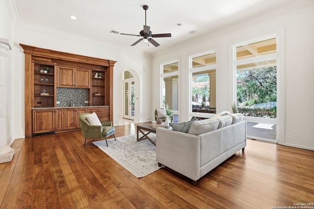 136 S Tower Drive, San Antonio, TX 78232