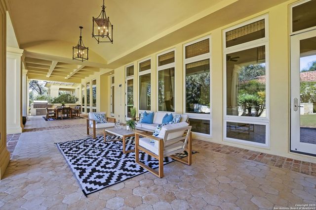 136 S Tower Drive, San Antonio, TX 78232