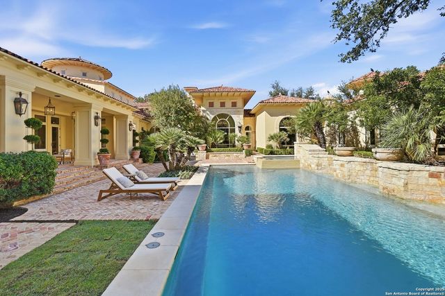 136 S Tower Drive, San Antonio, TX 78232