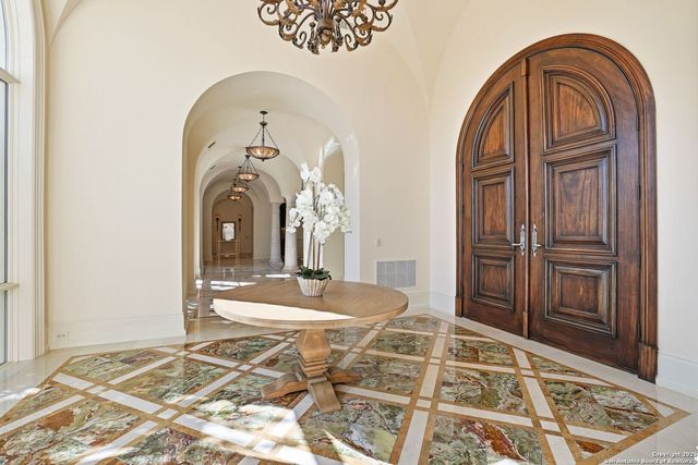 136 S Tower Drive, San Antonio, TX 78232