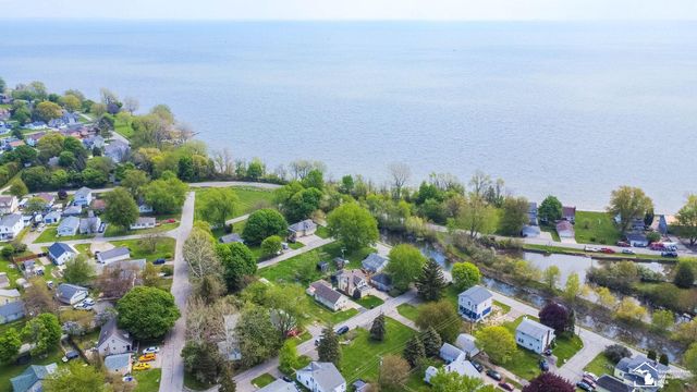 4124 4th Street, Frenchtown Twp, MI 48166