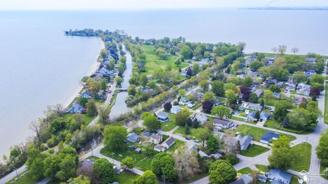 4124 4th Street, Frenchtown Twp, MI 48166