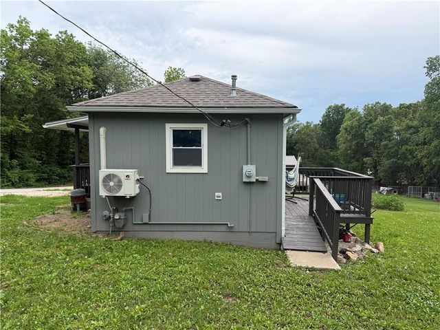 604 S Second Street, Richmond, MO 64085