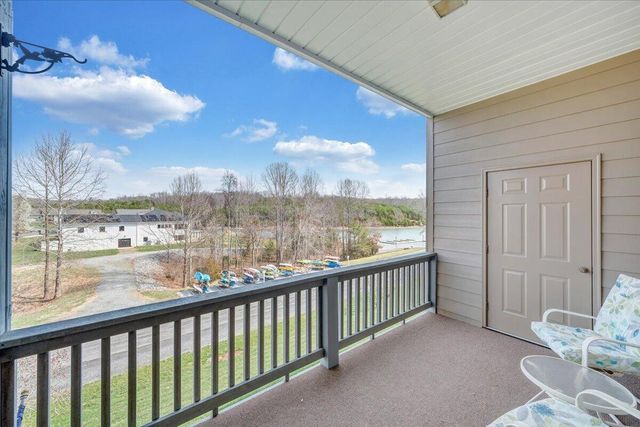 1209 Mariners Way Apt 66, Huddleston, VA 24104