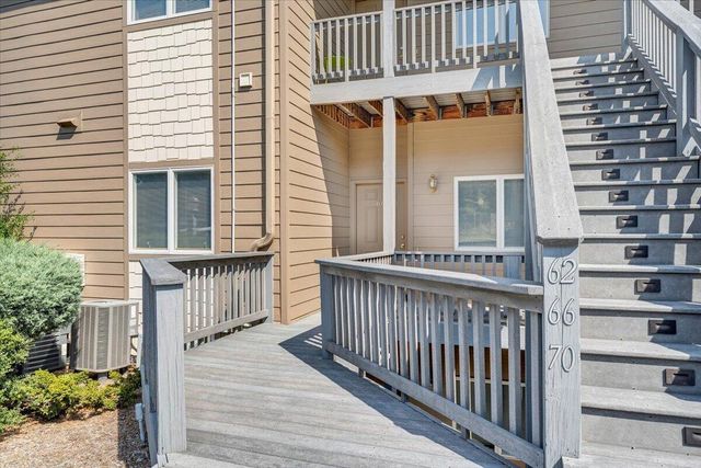 1209 Mariners Way Apt 66, Huddleston, VA 24104
