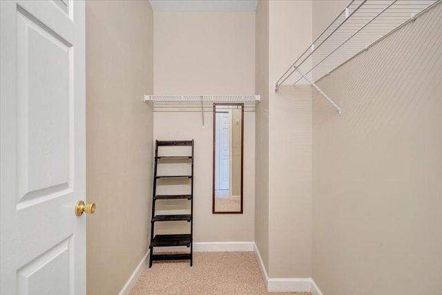 1209 Mariners Way Apt 66, Huddleston, VA 24104