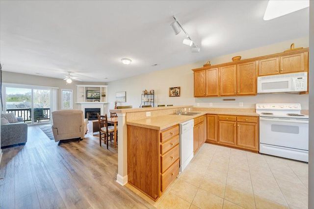 1209 Mariners Way Apt 66, Huddleston, VA 24104