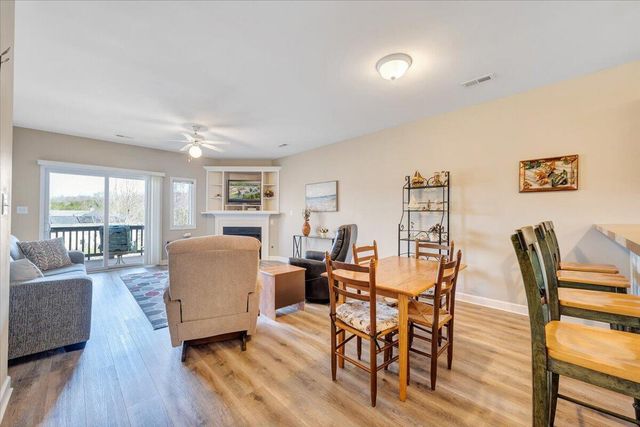 1209 Mariners Way Apt 66, Huddleston, VA 24104
