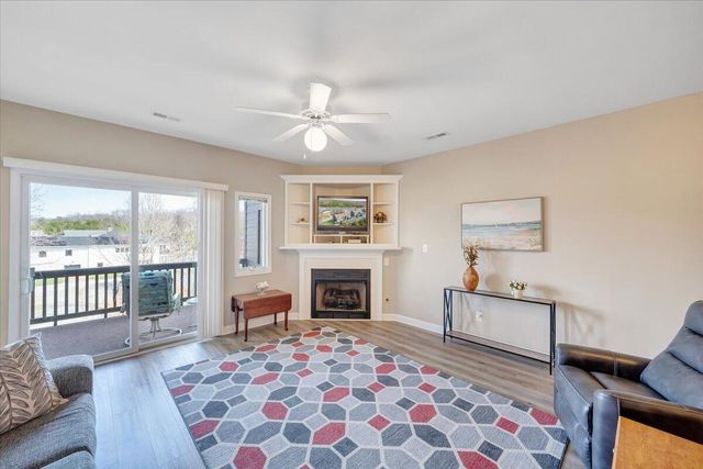 1209 Mariners Way Apt 66, Huddleston, VA 24104