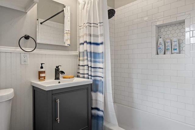 35 Presidio RD, Wimberley, TX 78676