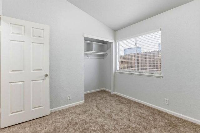 8465 Day Lillies Ln, Citrus Heights, CA 95610