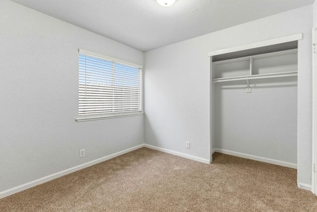 8465 Day Lillies Ln, Citrus Heights, CA 95610