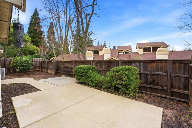 8465 Day Lillies Ln, Citrus Heights, CA 95610