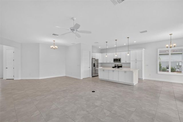 654 SHIVERS LOOP, The Villages, FL 34762