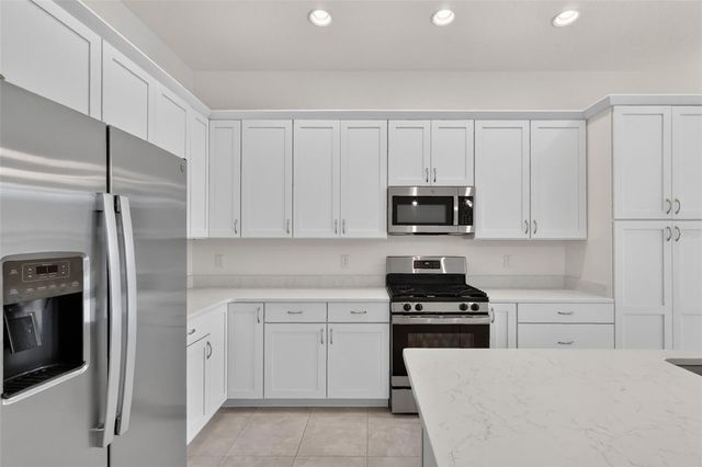 654 SHIVERS LOOP, The Villages, FL 34762