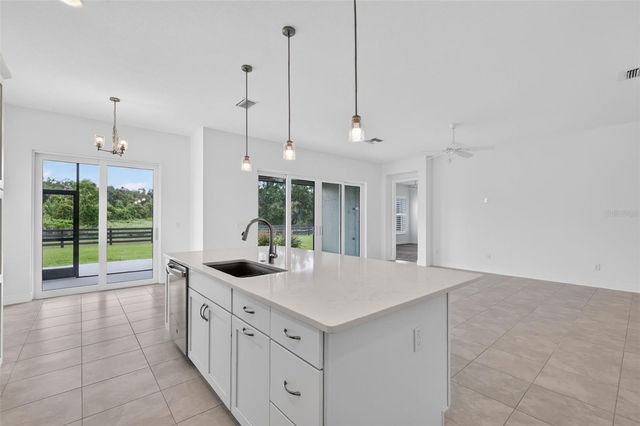 654 SHIVERS LOOP, The Villages, FL 34762