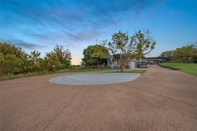 409 Indian Creek Drive, Comanche, TX 76442